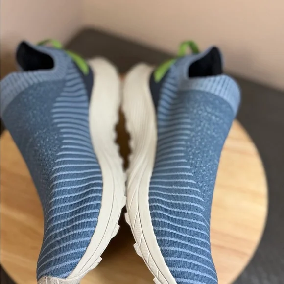 Merrell Men’s Embark Moc Shoes - Picture 6 of 12